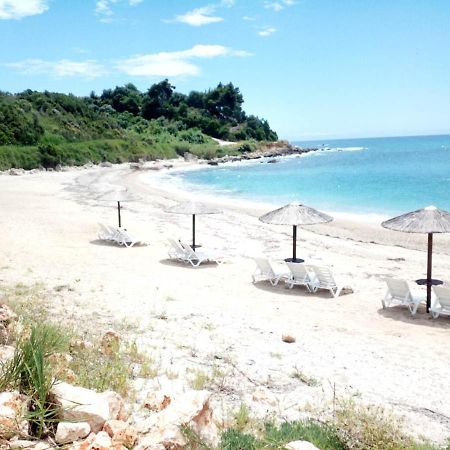 The Happiness Of Vangelis Paralia Vrachou Exterior photo