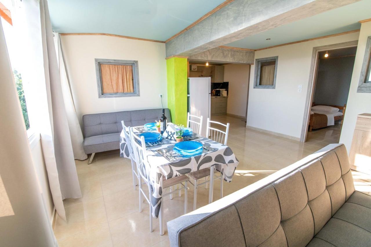The Happiness Of Vangelis Paralia Vrachou Exterior photo