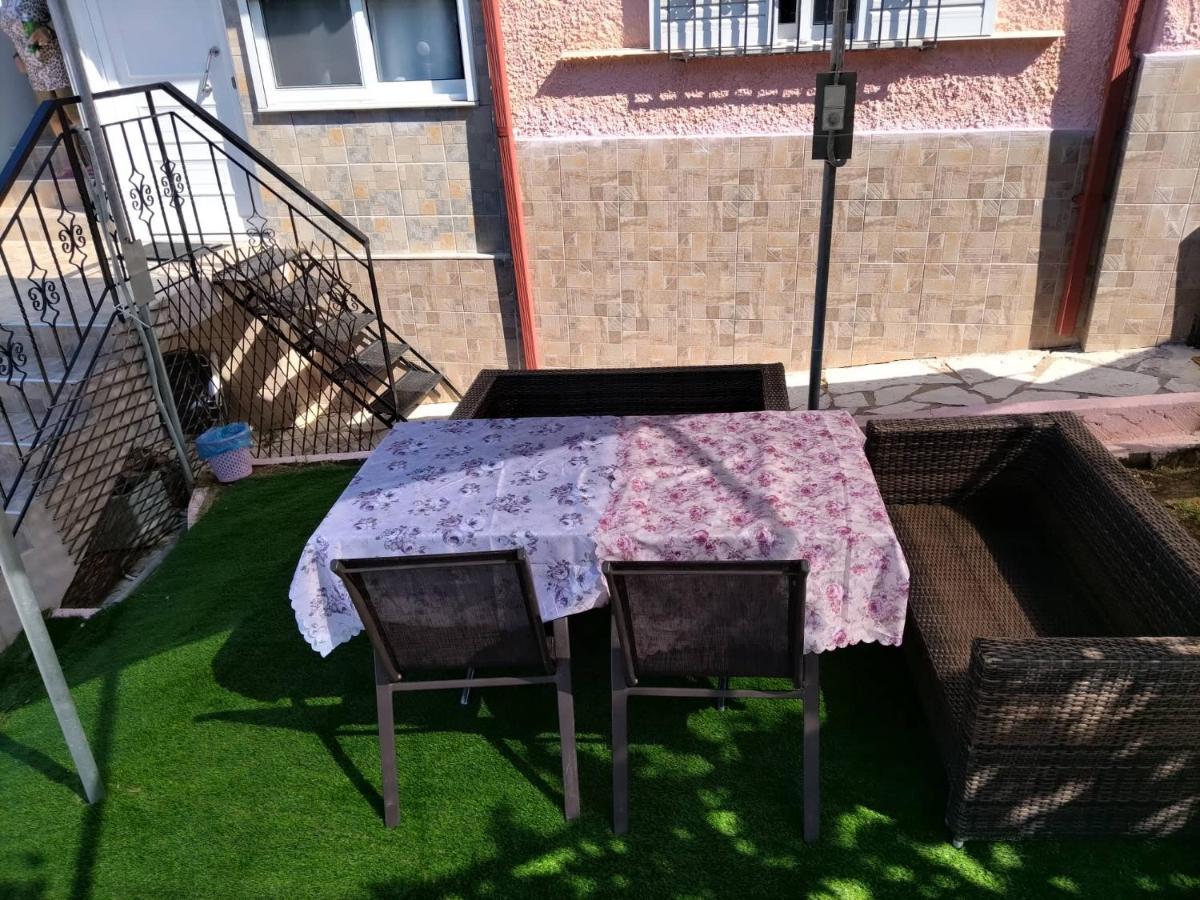 The Happiness Of Vangelis Paralia Vrachou Exterior photo