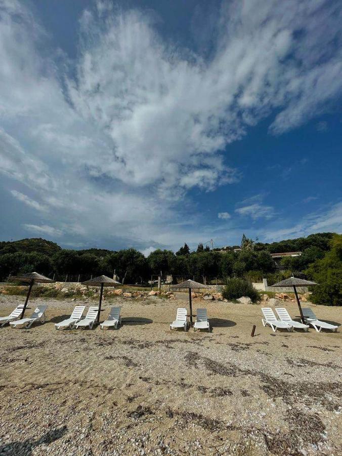 The Happiness Of Vangelis Paralia Vrachou Exterior photo